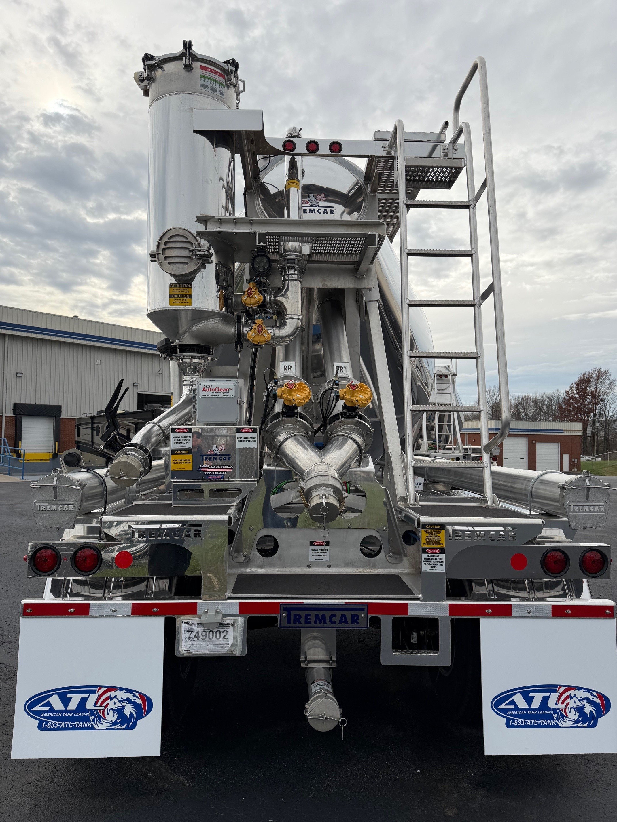 Tremcar 1625 Vacuum Trailer Photo 1