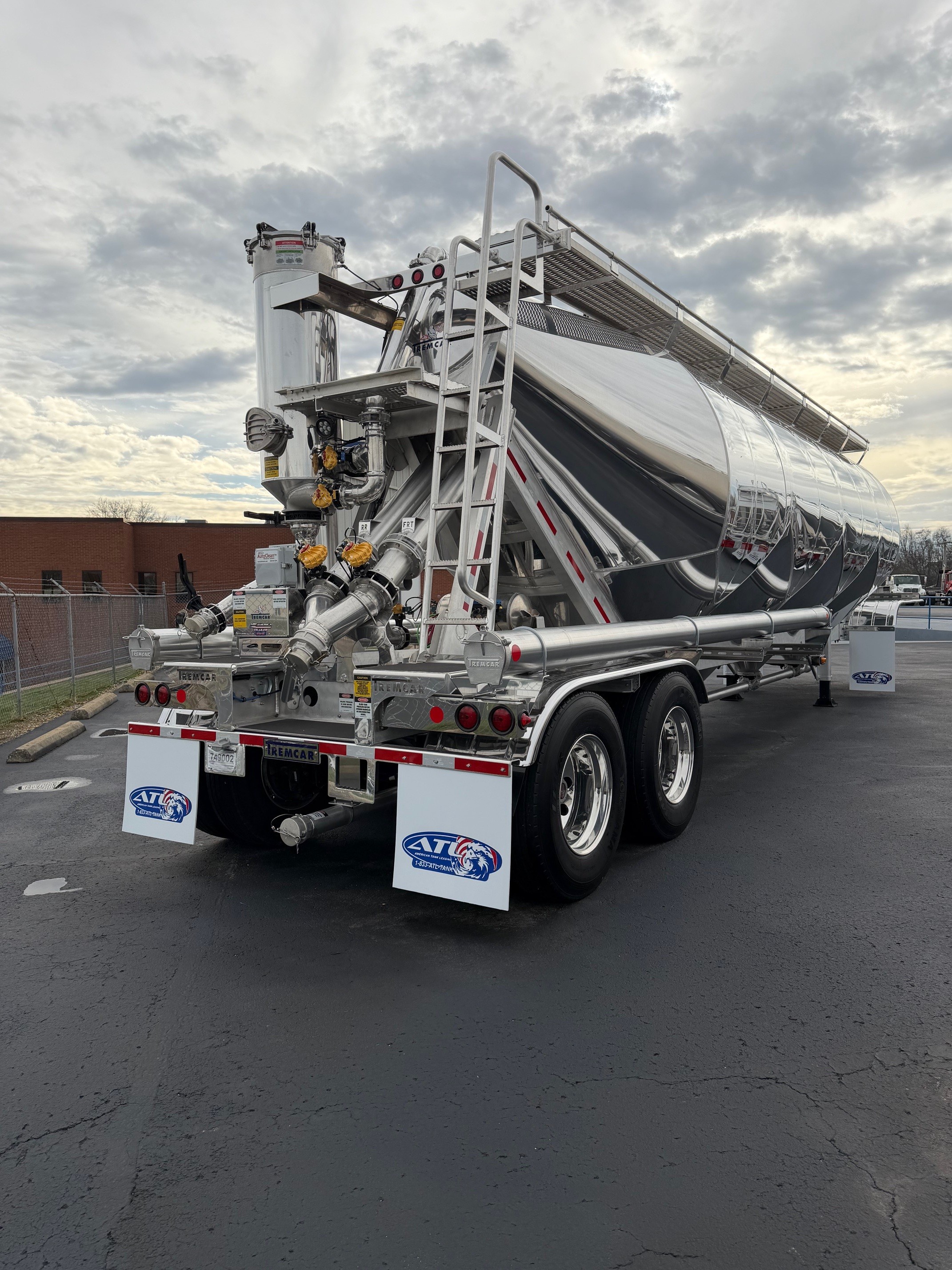 Tremcar 1625 Vacuum Trailer Photo 2